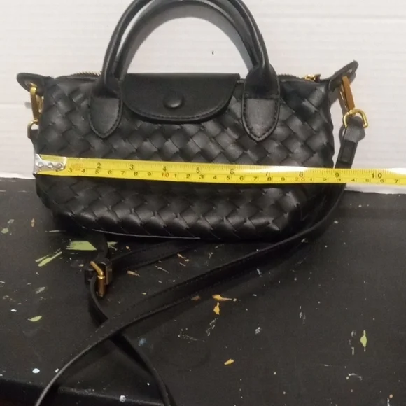 Expressions NYC Black Bag - Picture 12 of 13